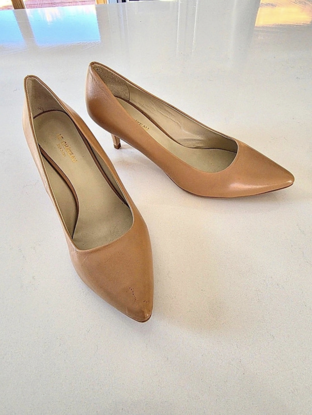 Le Chateau Pointed Toe Kitten Heels in Brown EU 41